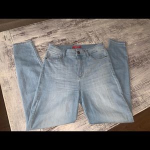 High-rise guess jeans ✨